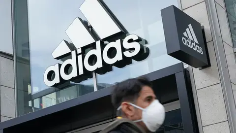 Imagen recurso de una tienda de Adidas en Alemania Imagen recurso de una tienda de Adidas en Alemania