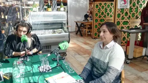 Isa Guerrero, ex jugadora del Málaga, en Onda Deportiva Málaga desde el Asador Iñaki Isa Guerrero, ex jugadora del Málaga, en Onda Deportiva Málaga desde el Asador Iñaki