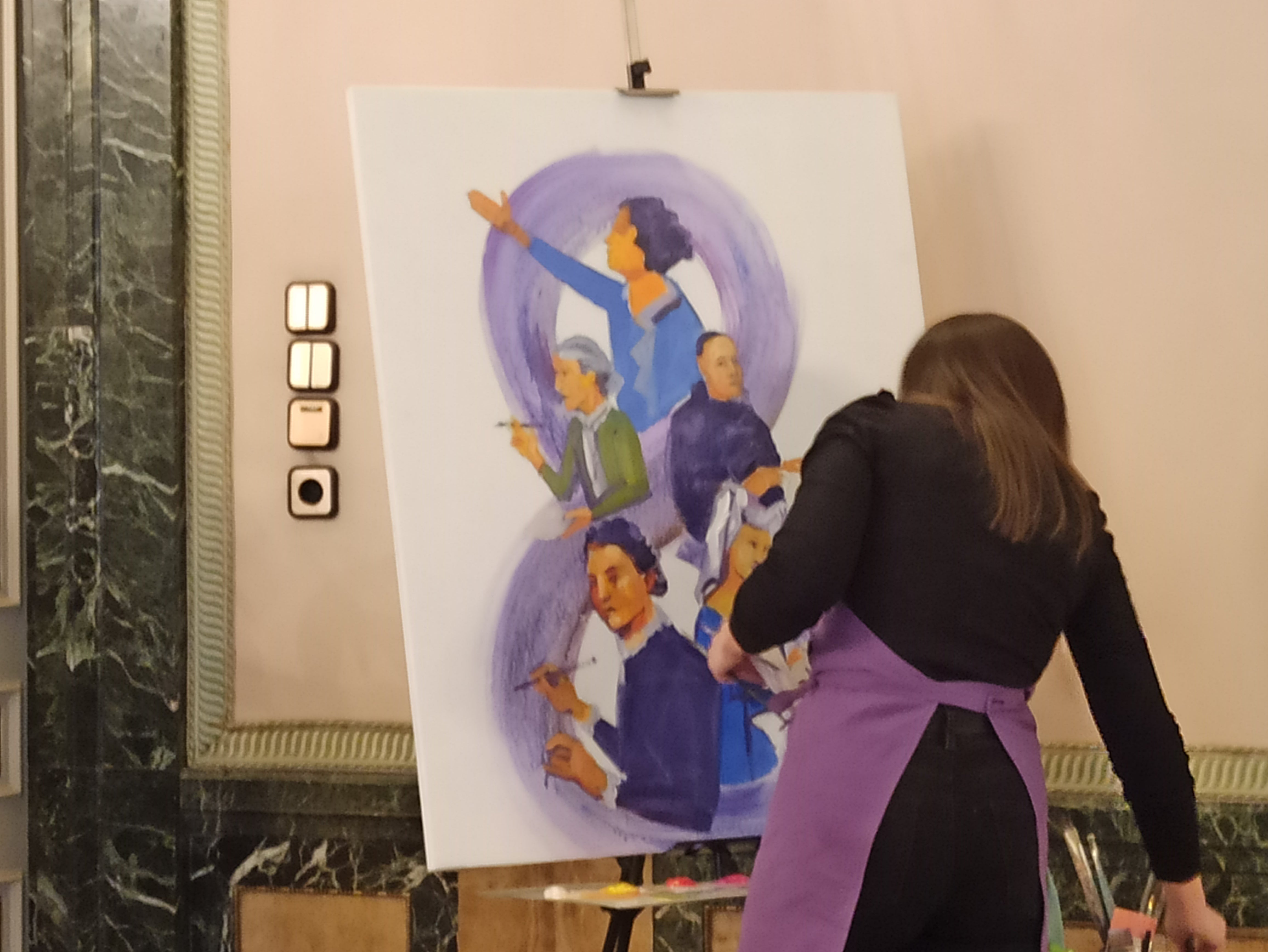 Canteli: “ser mujer no puede significar, de ninguna manera, estar un paso por detrás” Canteli: “ser mujer no puede significar, de ninguna manera, estar un paso por detrás”