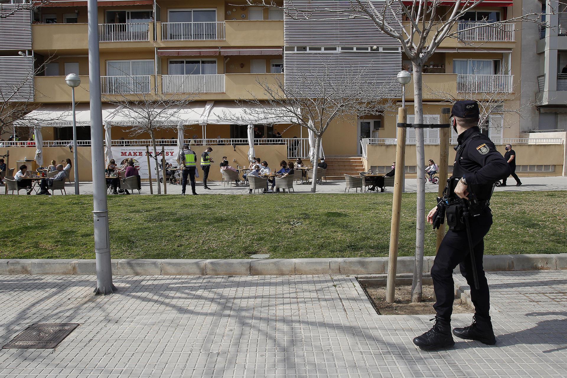 Levantan 297 actas entre este viernes y sábado en Baleares por incumplimientos de la normativa anticovid Levantan 297 actas entre este viernes y sábado en Baleares por incumplimientos de la normativa anticovid