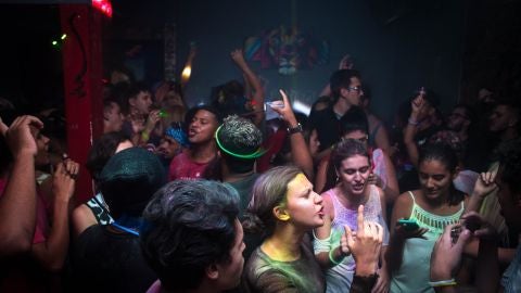 Cuando pod&iacute;amos ir a discotecas sin mascarilla...