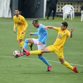 El Orihuela perdió contra el líder Ibiza (2-0) y Albadalejo está en la cuerda floja El Orihuela perdió contra el líder Ibiza (2-0) y Albadalejo está en la cuerda floja