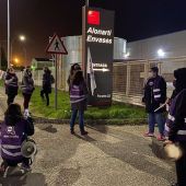 Miles de mujeres han secundado la convocatoria de huelga con un seguimiento desigual en Galicia