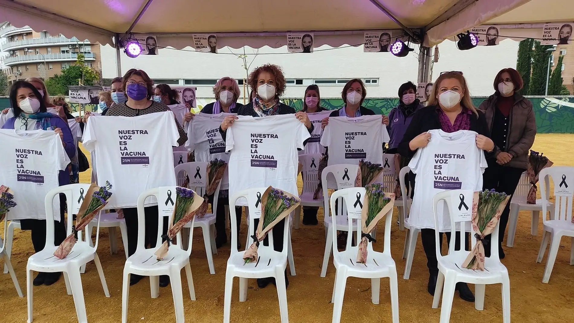 La delegada de Igualdad, Adela Castaño, en un acto contra la violencia de género