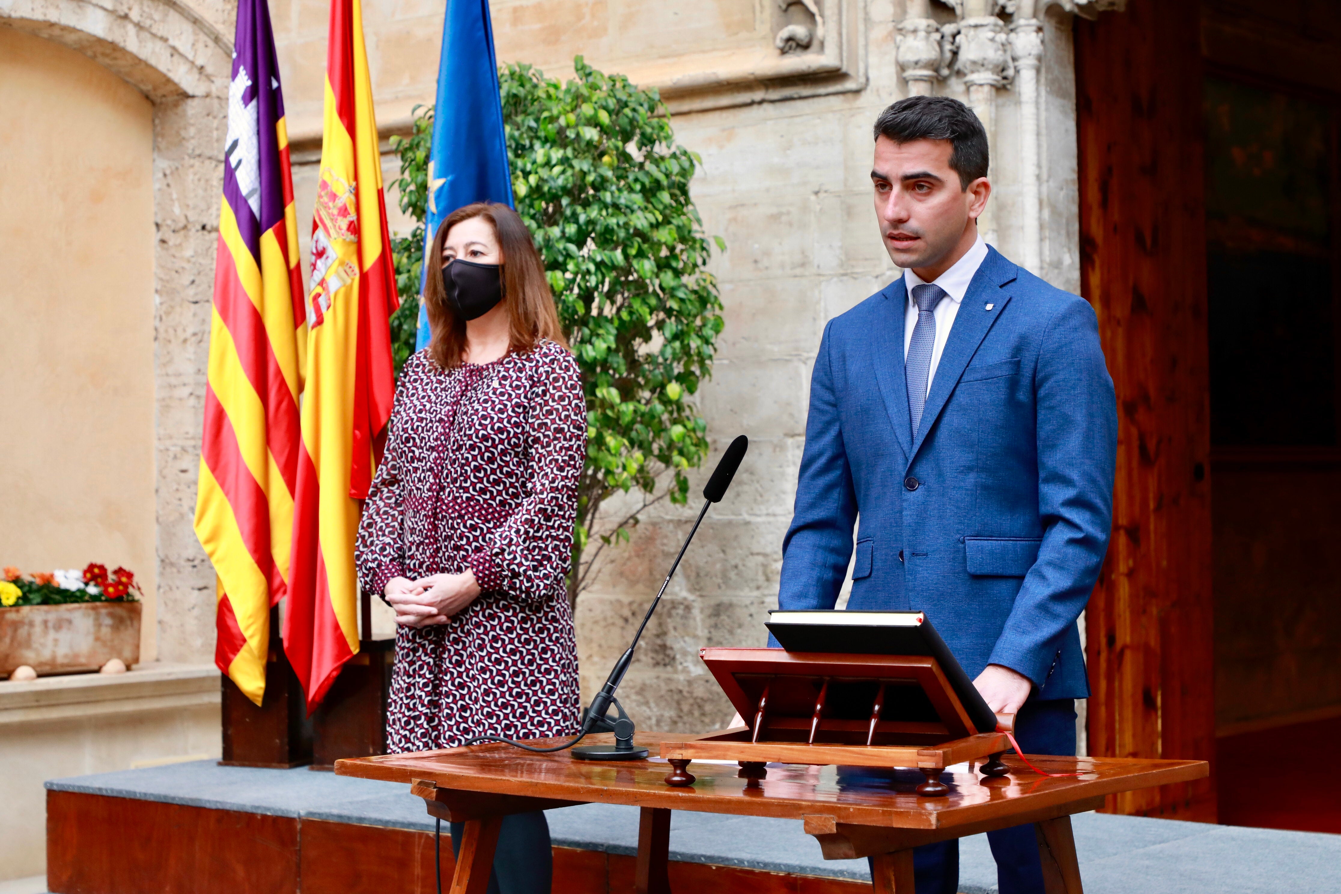 El Parlament aprueba la Ley de la Ciencia que fija un incremento del presupuesto hasta llegar al 2% en 2030 El Parlament aprueba la Ley de la Ciencia que fija un incremento del presupuesto hasta llegar al 2% en 2030