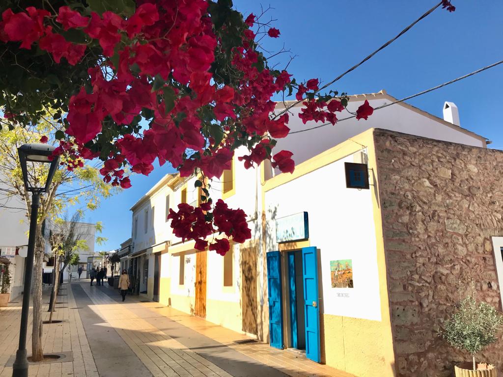 Formentera envía 150 notificaciones para instar a hacer obras de mejora en la estética de edificios de cascos urbanos Formentera envía 150 notificaciones para instar a hacer obras de mejora en la estética de edificios de cascos urbanos