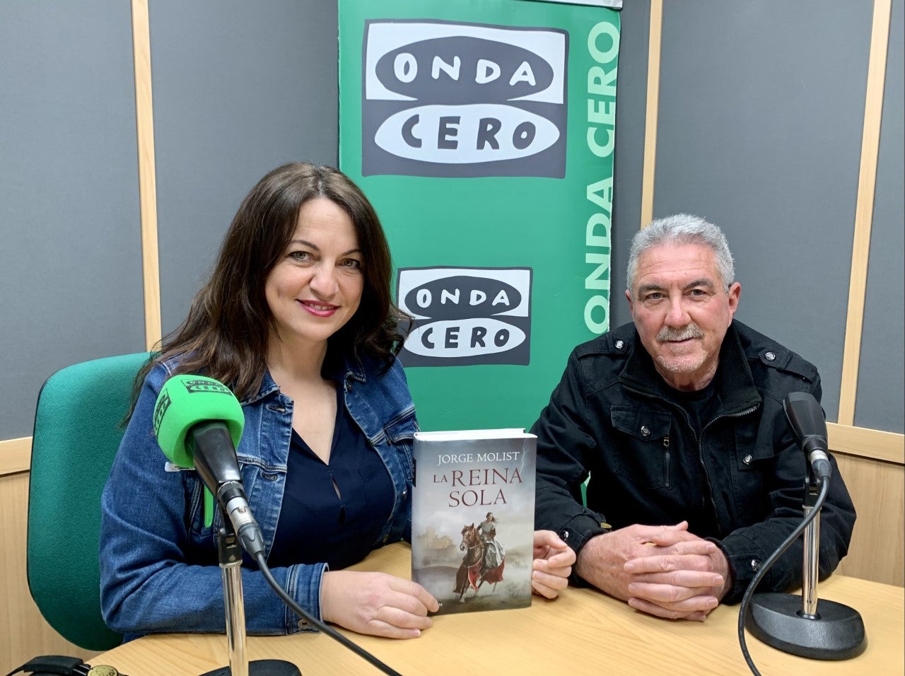 Traiciones, soledad, sexo y luchas de poder, son los ingredientes del nuevo libro de Jorge Molist 'La reina sola' Traiciones, soledad, sexo y luchas de poder, son los ingredientes del nuevo libro de Jorge Molist 'La reina sola'