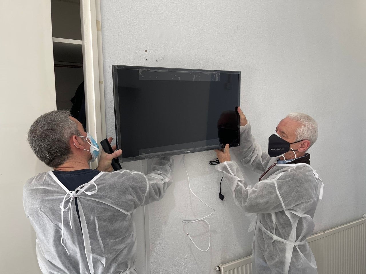 Una donación de Panama Jack facilita que todos los ancianos de la residencia de Altabix de Elche tengan televisor en su habitación Una donación de Panama Jack facilita que todos los ancianos de la residencia de Altabix de Elche tengan televisor en su habitación