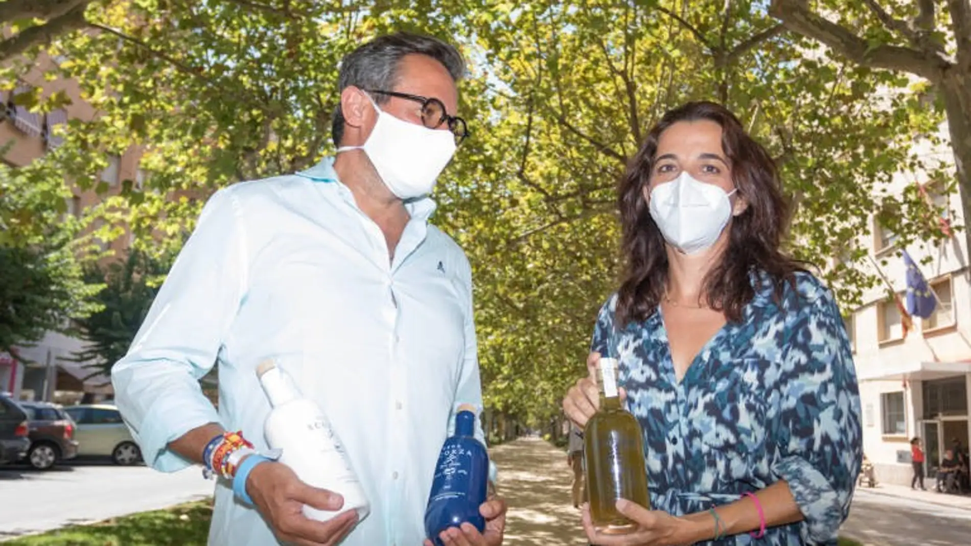 El licor producido por investigadores de la Universidad Miguel Hernández (UMH) exclusivamente a base de limones ecológicos de la Vega Baja, ha obtenido la protección de la Oficina Española de Patentes y Marcas 
