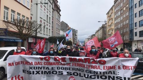 La manifestación, por las calles de Ferrol