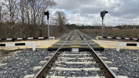El trazado de la línea de ferrocarril, a su paso por Cuenca El trazado de la línea de ferrocarril, a su paso por Cuenca