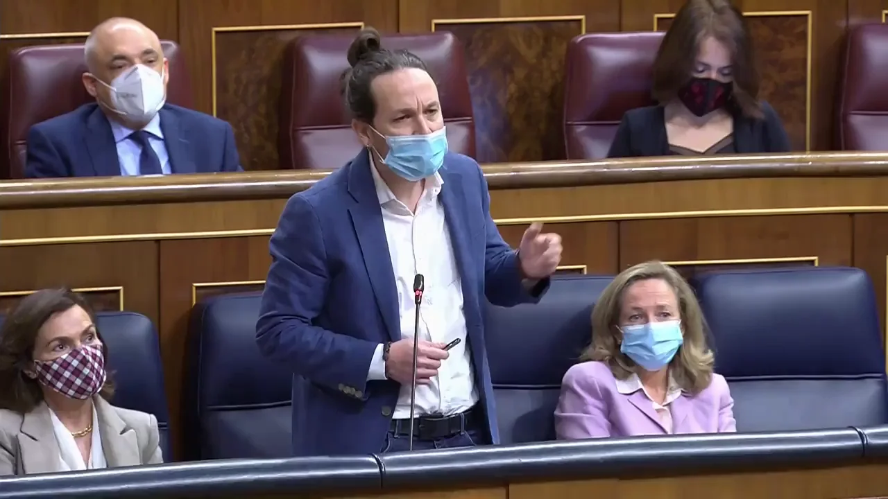 Pablo Iglesias se&ntilde;ala la diferencia entre 'Paca la Pira&ntilde;a' y Santiago Abascal