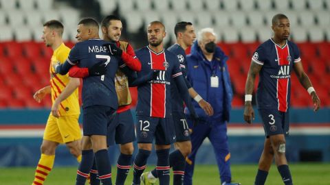 Celebraci&oacute;n del PSG con Lenglet de fondo