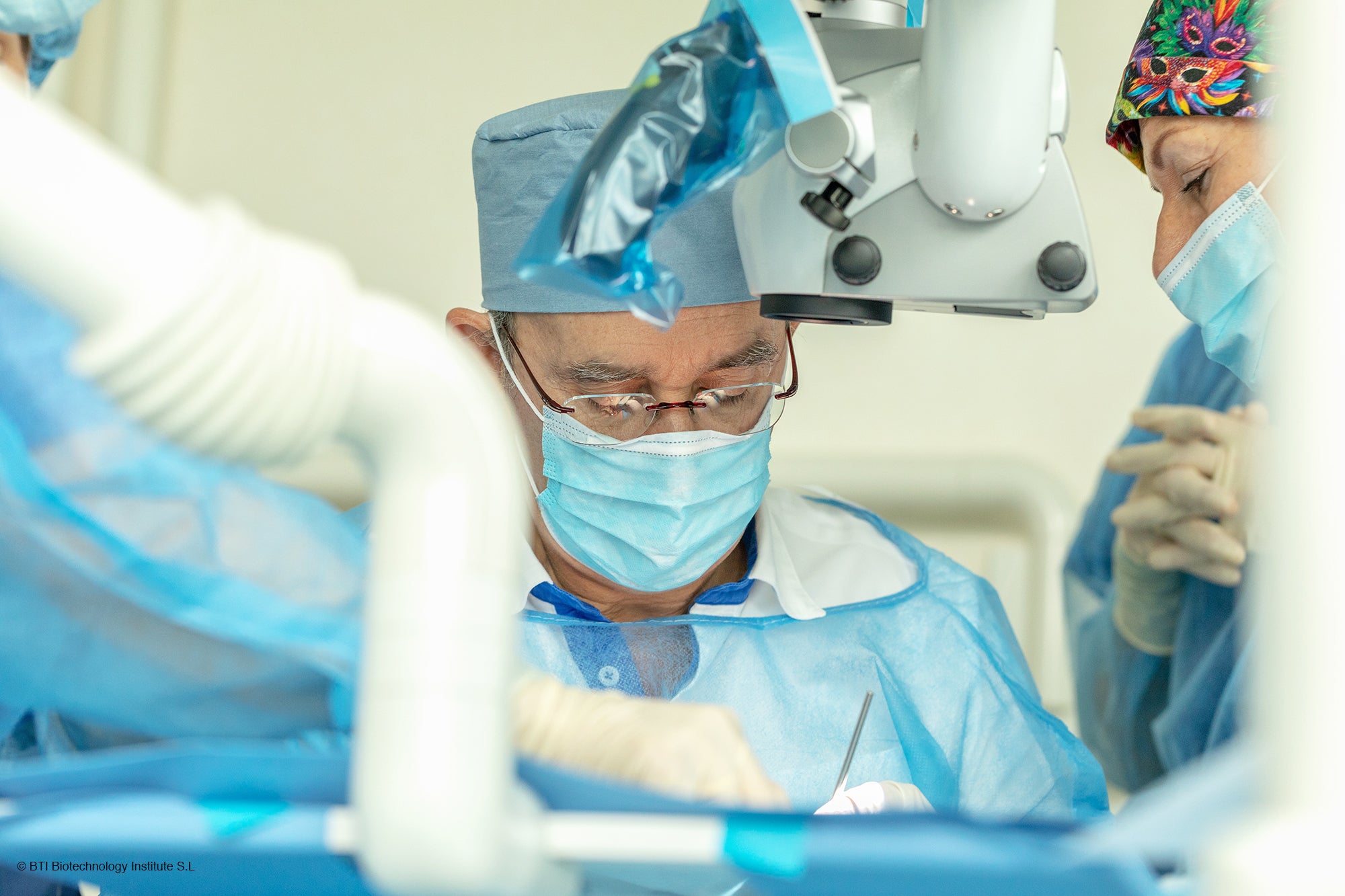 Eduardo Anitua: "Seguiré utilizando la mascarilla con criterio" Eduardo Anitua: "Seguiré utilizando la mascarilla con criterio"