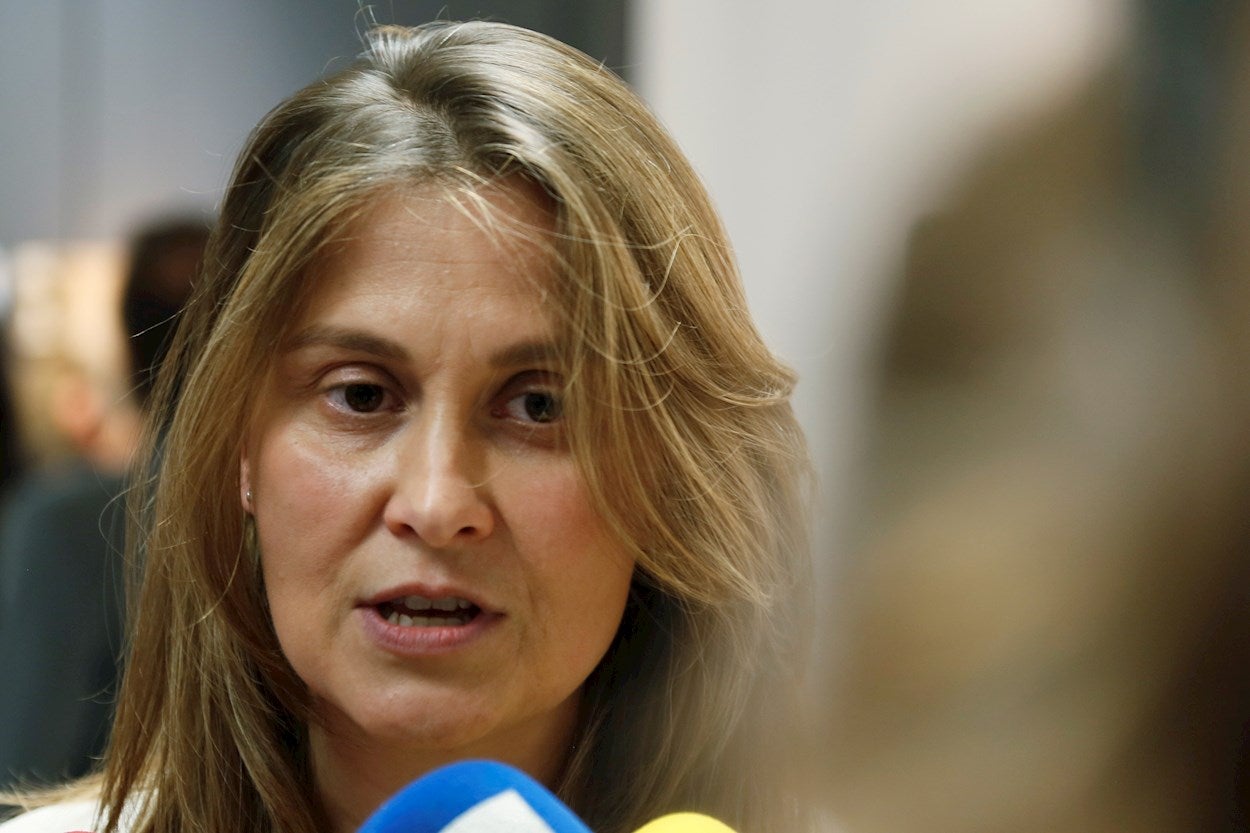 La exconsellera Meritxell Serret se entrega en el Supremo tras pasar tres años huida en Bélgica La exconsellera Meritxell Serret se entrega en el Supremo tras pasar tres años huida en Bélgica