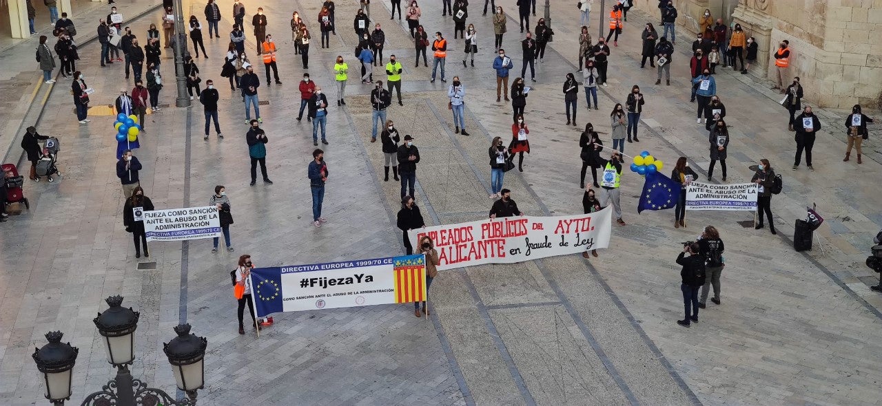 Mesa de Redacción: Interinos en lucha Mesa de Redacción: Interinos en lucha