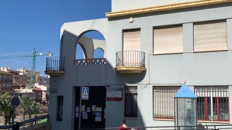 Colegio Primo de Rivera de Crevillent. Colegio Primo de Rivera de Crevillent.