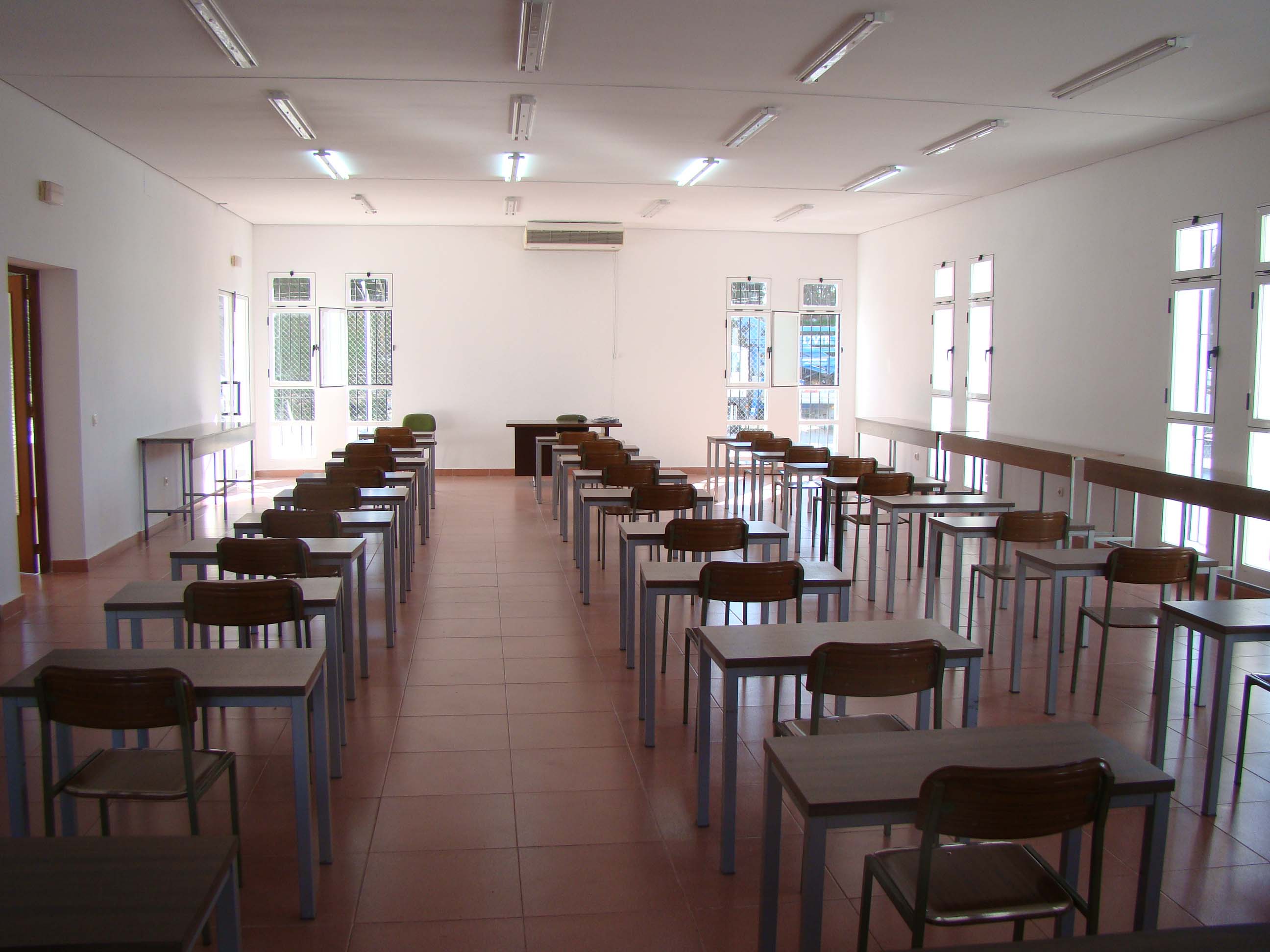 El RECUAL `Dando color a Quintanar´concluye sus trabajos en la antigua escuela de conductores El RECUAL `Dando color a Quintanar´concluye sus trabajos en la antigua escuela de conductores
