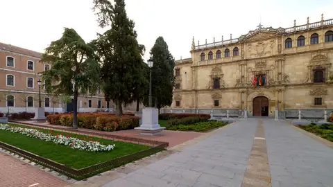 Universidad de Alcalá Universidad de Alcalá