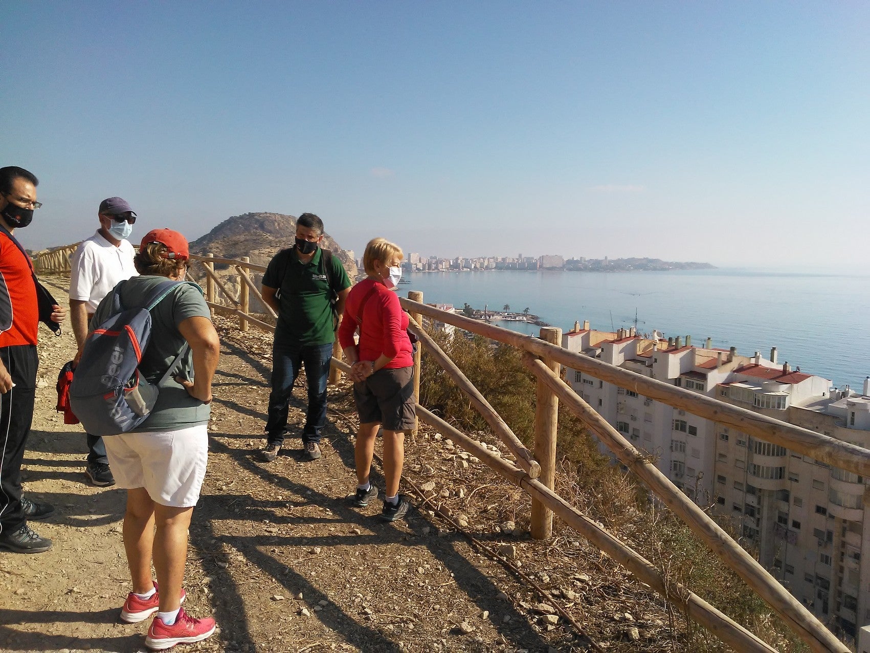 El Ayuntamiento programa 'Senderos de Primavera' para descubrir los entornos medioambientales de Alicante El Ayuntamiento programa 'Senderos de Primavera' para descubrir los entornos medioambientales de Alicante