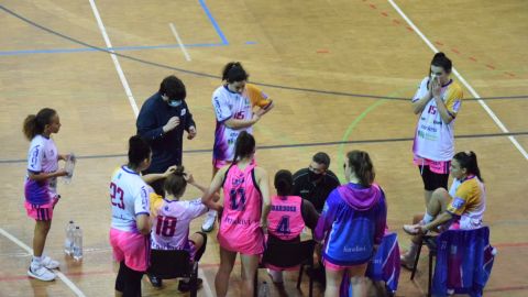 Jugadoras de ABDA en un tiempo muerto