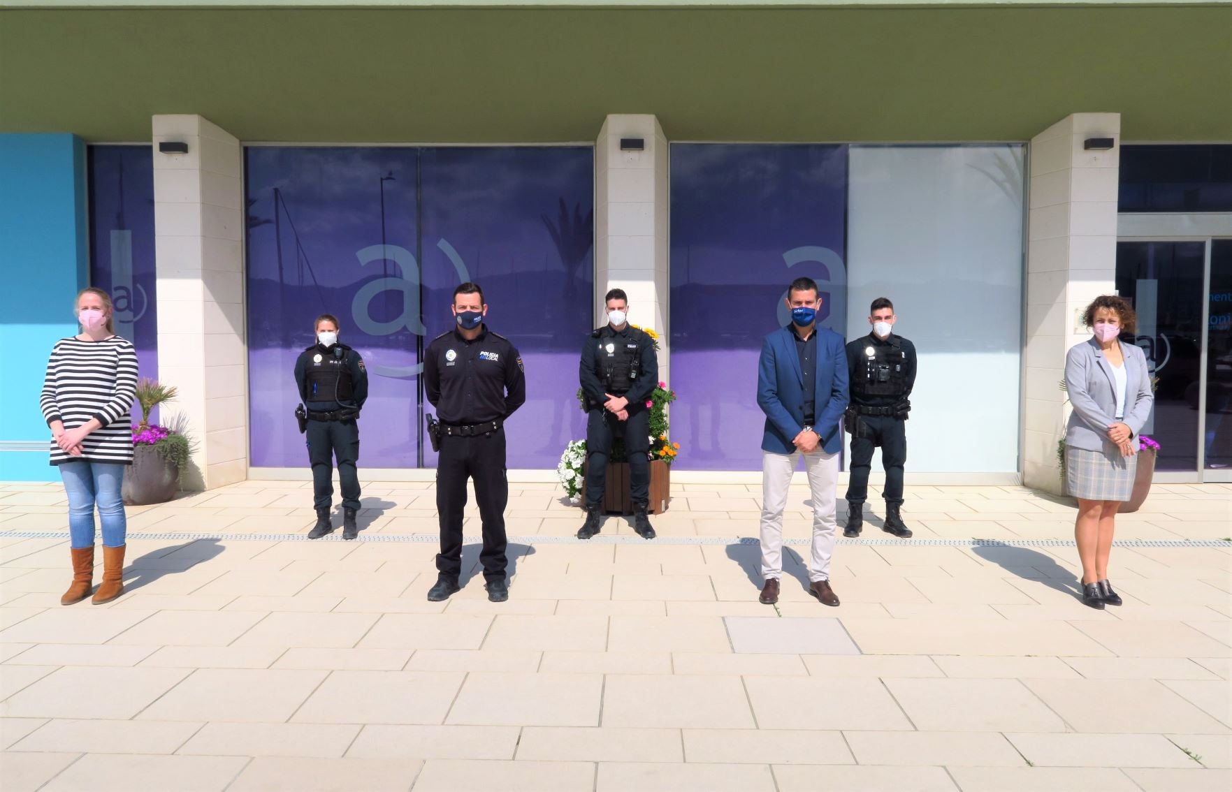 La plantilla de la Policía Local de Sant Antoni se refuerza con tres nuevos agentes funcionarios de carrera y cinco en prácticas La plantilla de la Policía Local de Sant Antoni se refuerza con tres nuevos agentes funcionarios de carrera y cinco en prácticas