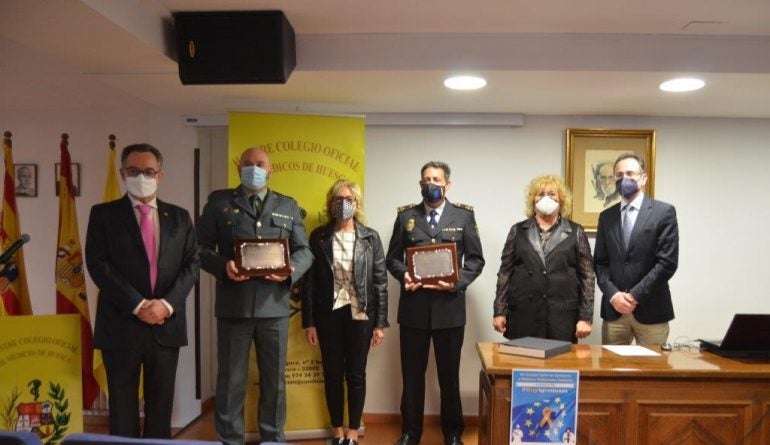El Colegio de Médicos registró en 2020 tres agresiones verbales a tres doctoras El Colegio de Médicos registró en 2020 tres agresiones verbales a tres doctoras