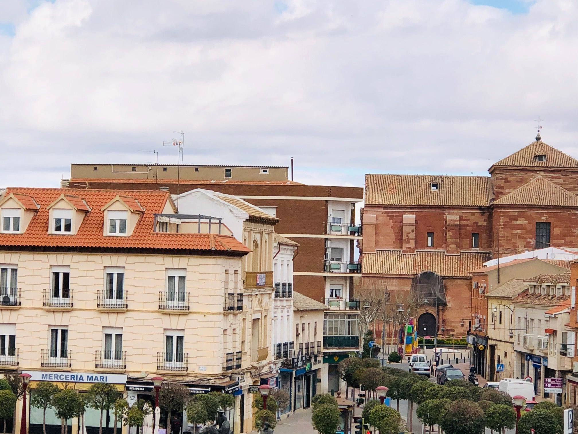 Cortado al tráfico el acceso a la Plaza de España por Santa Quiteria Cortado al tráfico el acceso a la Plaza de España por Santa Quiteria