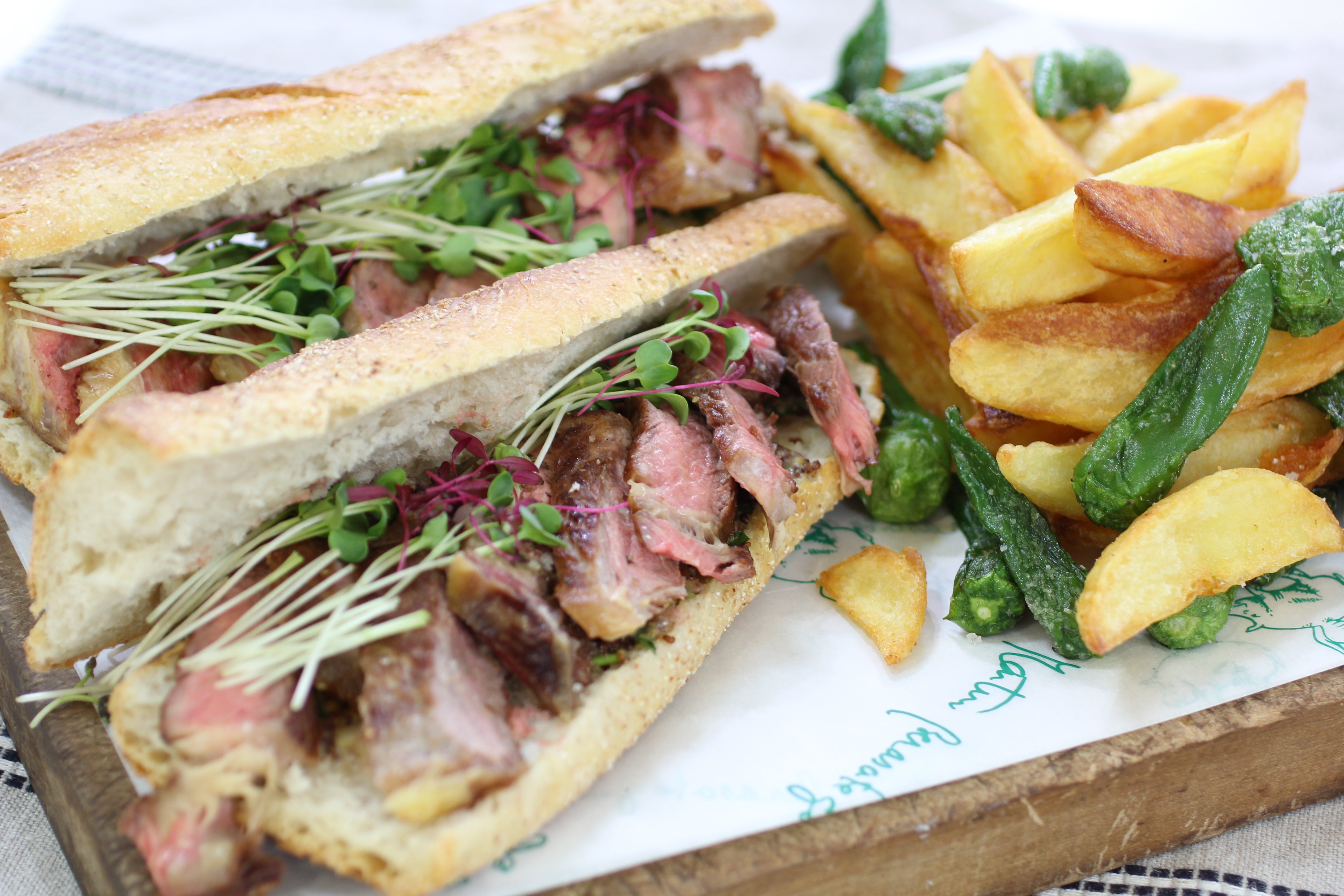 Robin Food nos enseña cómo preparar un bocadillo de chuleta Robin Food nos enseña cómo preparar un bocadillo de chuleta