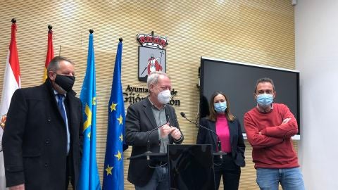 Rueda de prensa de IU en el Ayuntamiento de Gij&oacute;n