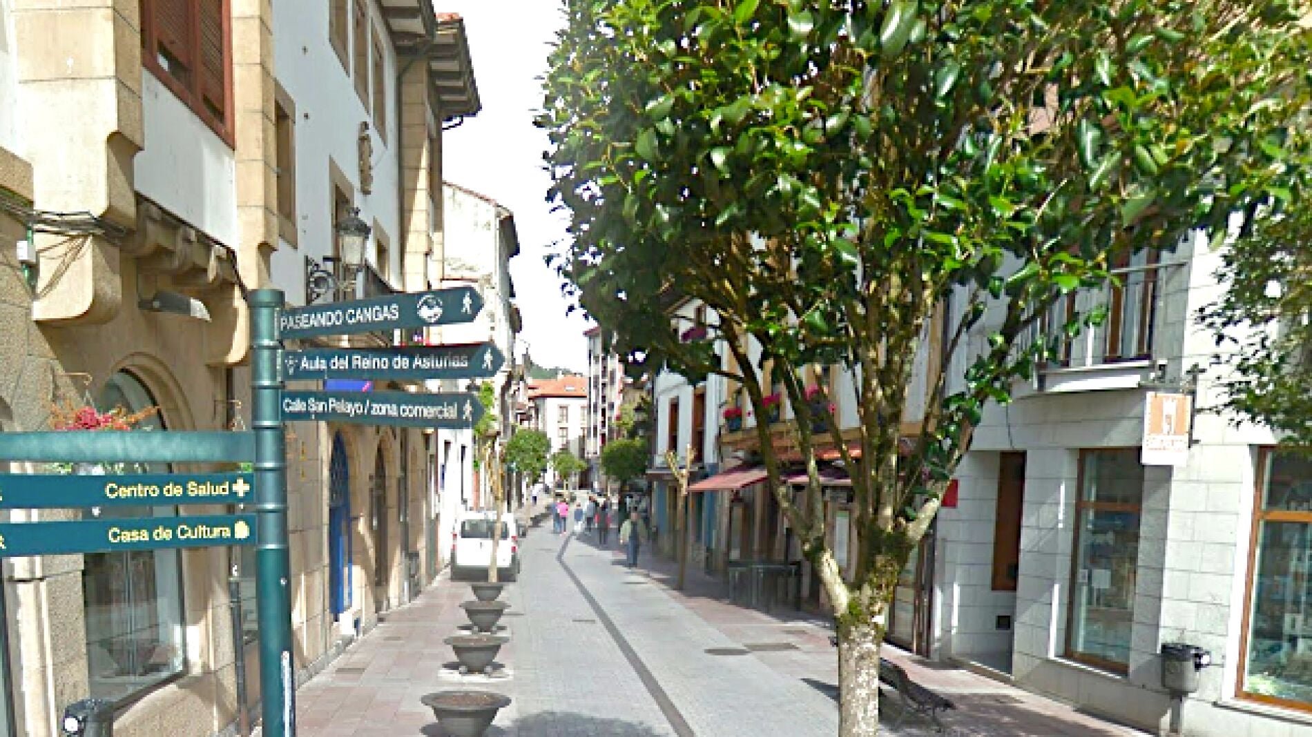 Cangas de Onís potencia su servicio de limpieza con ampliación de