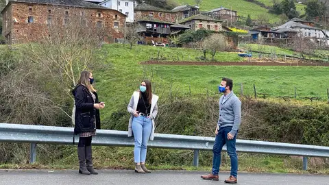 El PP denuncia que se desvían fondos mineros de Ibias a otros proyectos El PP denuncia que se desvían fondos mineros de Ibias a otros proyectos