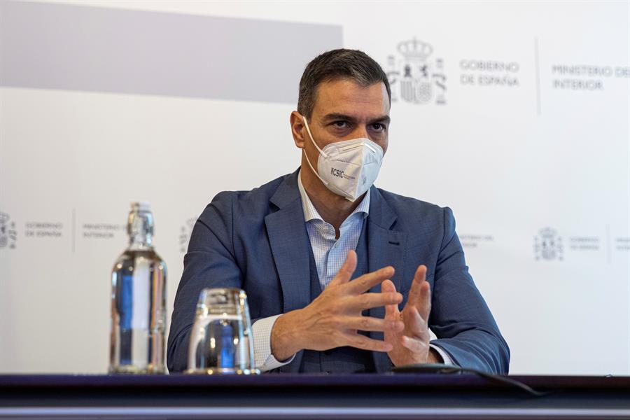 Pedro Sánchez desea "suerte" a Pablo Iglesias pero no confirma quién será su sutituto en el Gobierno Pedro Sánchez desea "suerte" a Pablo Iglesias pero no confirma quién será su sutituto en el Gobierno