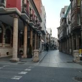Calle Mayor de Palencia vacía en pleno confinamiento