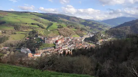 Vista de la villa de Cangas del Narcea Vista de la villa de Cangas del Narcea