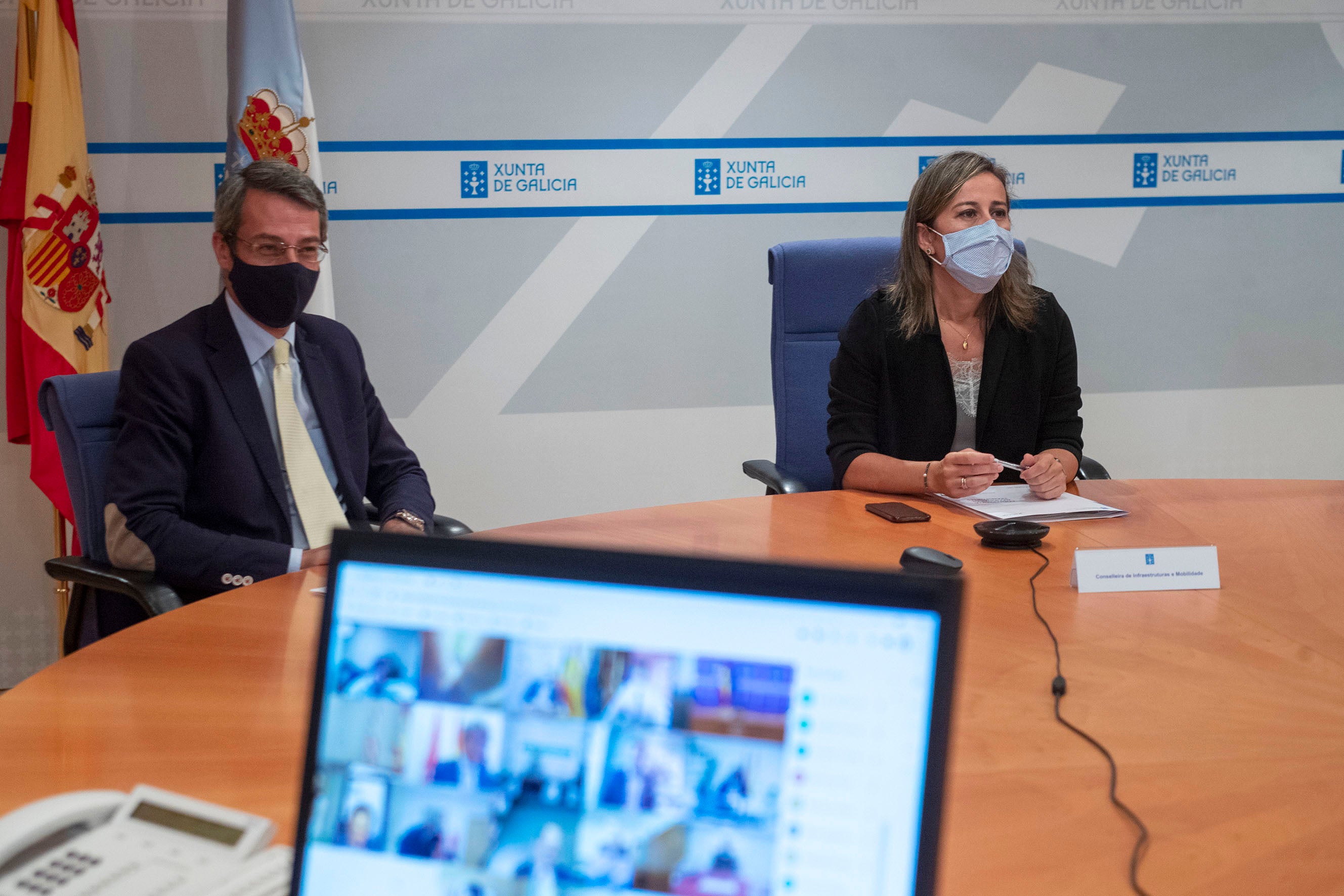 Ethel Vázquez: «Máis vale encomendarse ao Apóstolo Santiago para que a chegada do AVE sexa efectiva en outono» Ethel Vázquez: «Máis vale encomendarse ao Apóstolo Santiago para que a chegada do AVE sexa efectiva en outono»