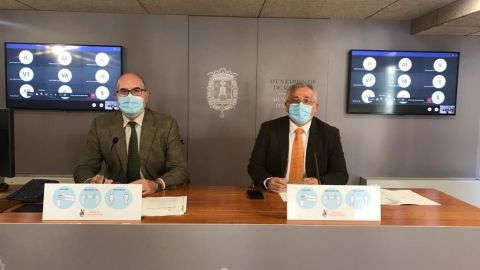El concejal de Transportes, Manuel Villar, y el portavoz del grupo de gobierno, Antonio Manresa El concejal de Transportes, Manuel Villar, y el portavoz del grupo de gobierno, Antonio Manresa