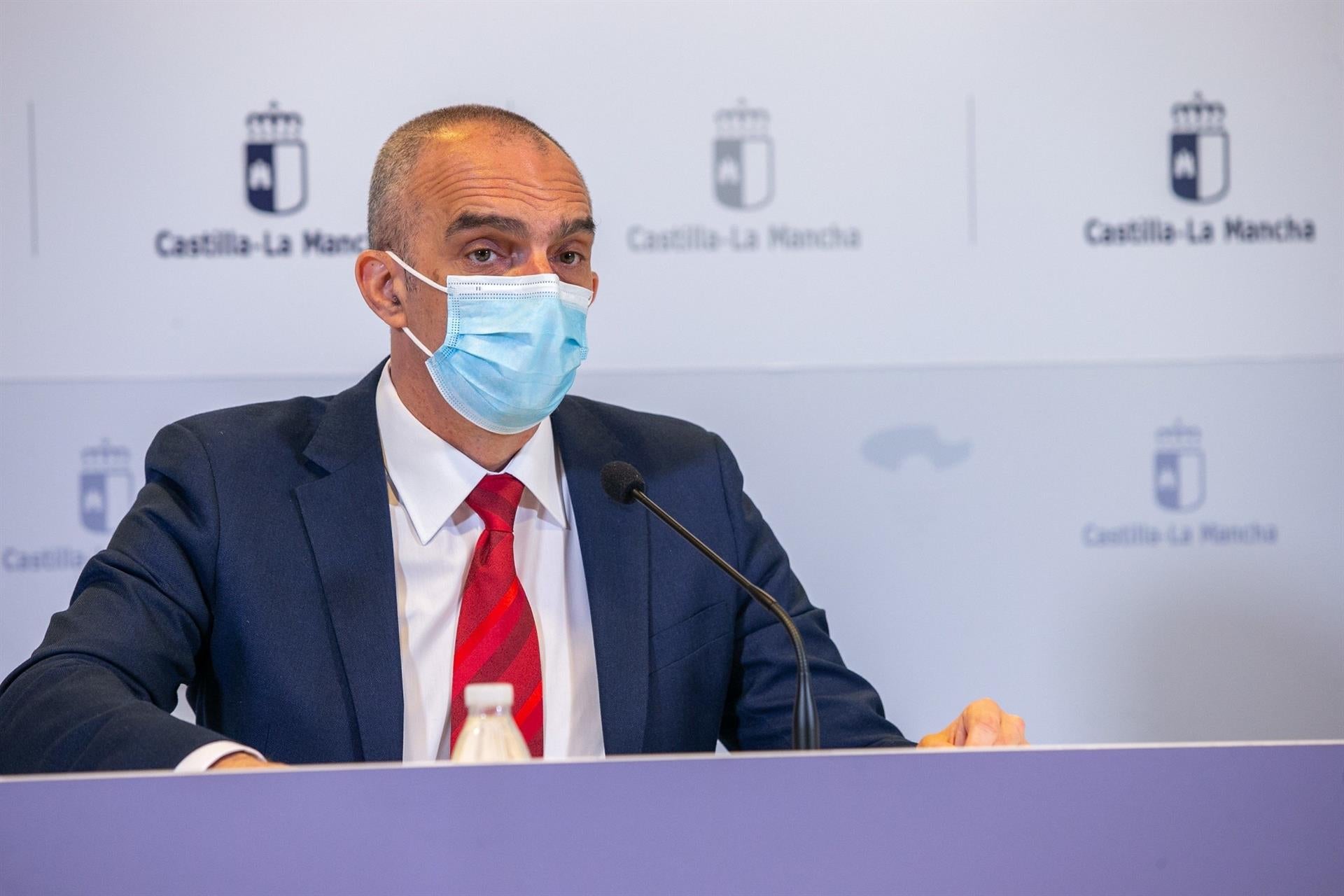 Los docentes de CLM habrán recibido la primera dosis de la vacuna la semana que viene Los docentes de CLM habrán recibido la primera dosis de la vacuna la semana que viene