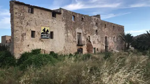 El chalé Giner Cortina y la alquería casa de Bonanza en Orihuela corren peligro de desaparición alqueria