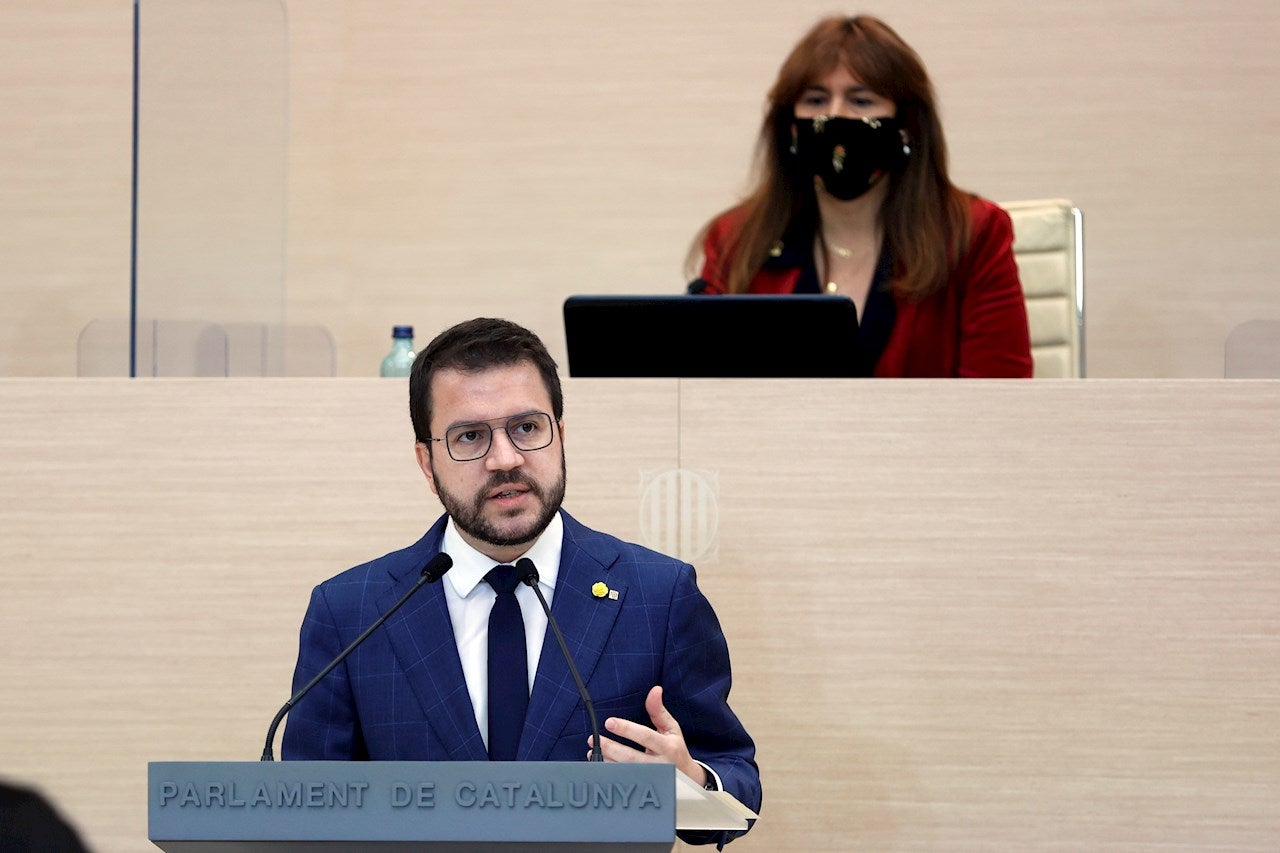 ERC y comunes destacan avances en las negociaciones para desencallar la investidura de Aragonès ERC y comunes destacan avances en las negociaciones para desencallar la investidura de Aragonès