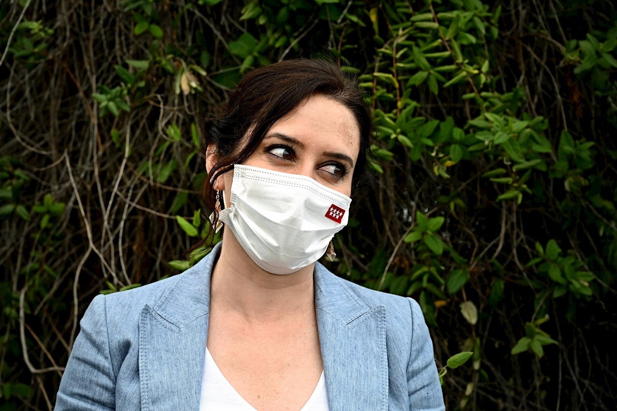 Ayuso obtendría una gran mayoría, con 61-62 diputados, a un mes de las elecciones Ayuso obtendría una gran mayoría, con 61-62 diputados, a un mes de las elecciones