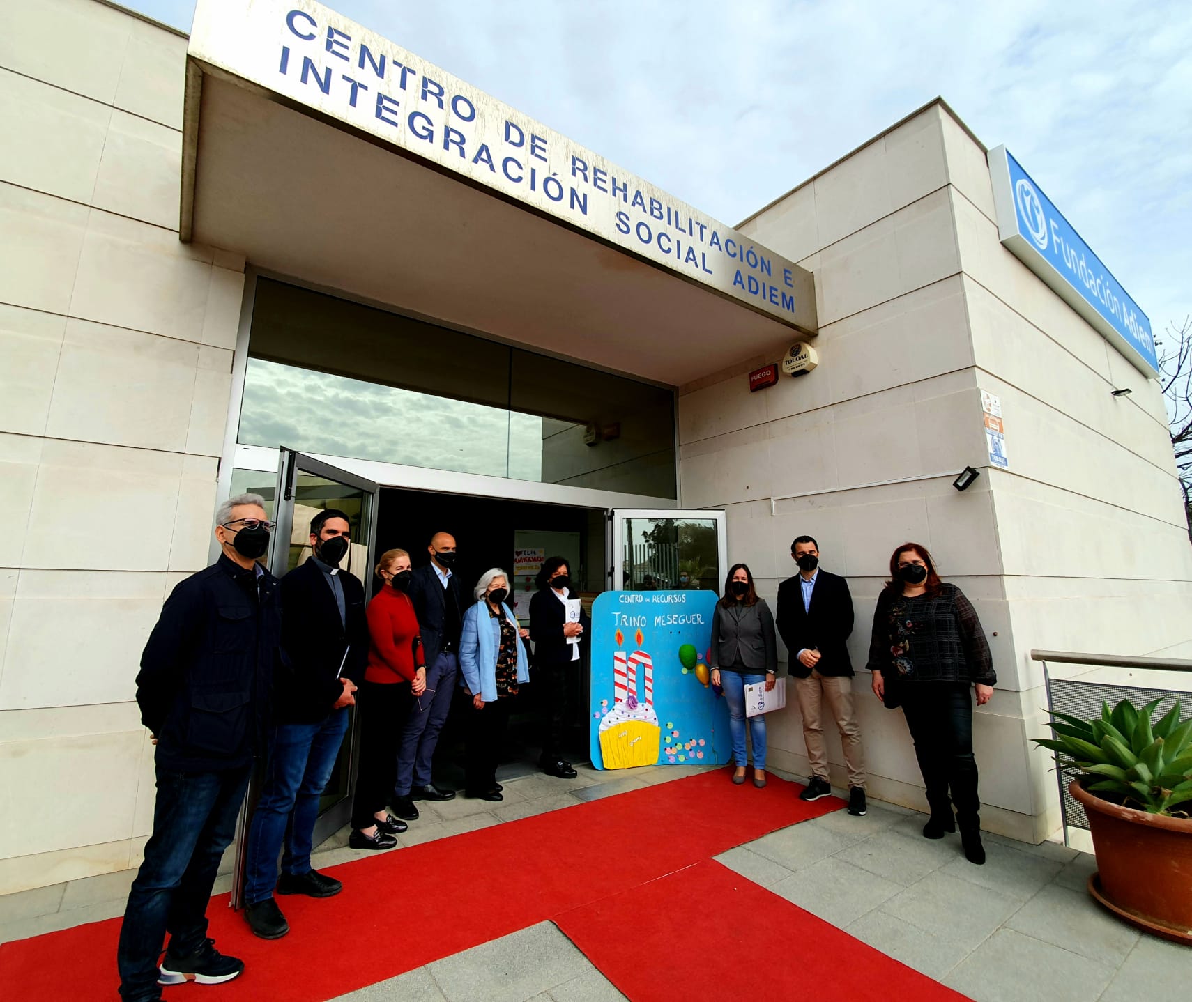 En el acto de celebración han participado la totalidad de sus usuarios y los profesionales que trabajan diariamente en sus instalaciones En el acto de celebración han participado la totalidad de sus usuarios y los profesionales que trabajan diariamente en sus instalaciones