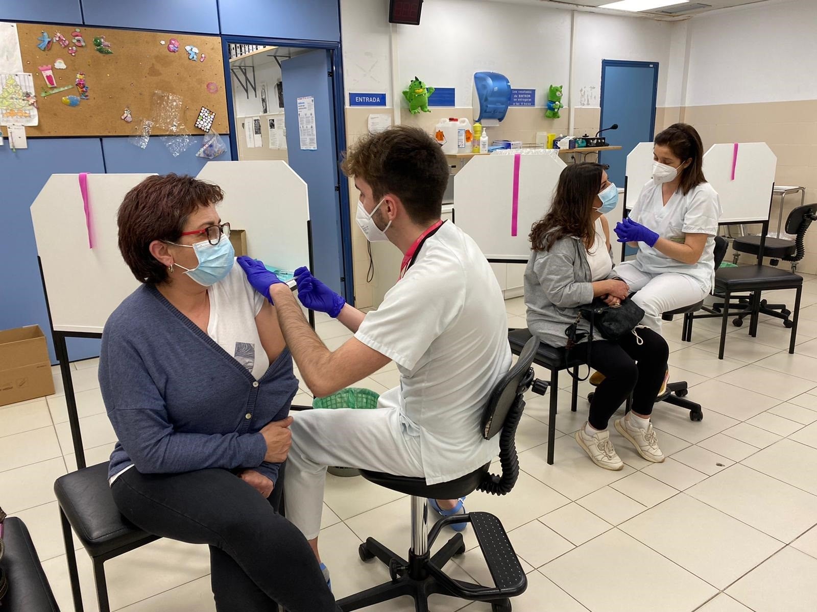 Los sindicatos de Educación piden que se aclare qué pasa con la segunda dosis de AstraZeneca Los sindicatos de Educación piden que se aclare qué pasa con la segunda dosis de AstraZeneca