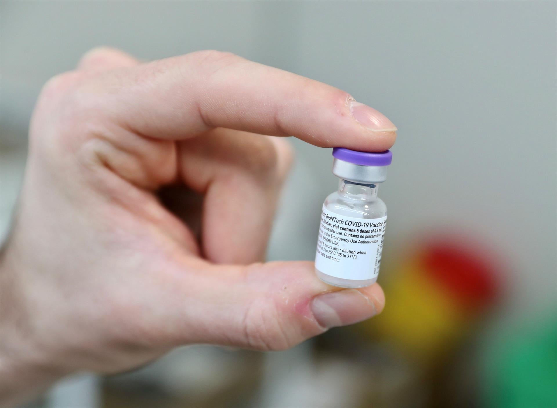 Asturias, con 149 casos nuevos, está en fase de meseta. Primer brote en un geriátrico desde febrero. Asturias, con 149 casos nuevos, está en fase de meseta. Primer brote en un geriátrico desde febrero.