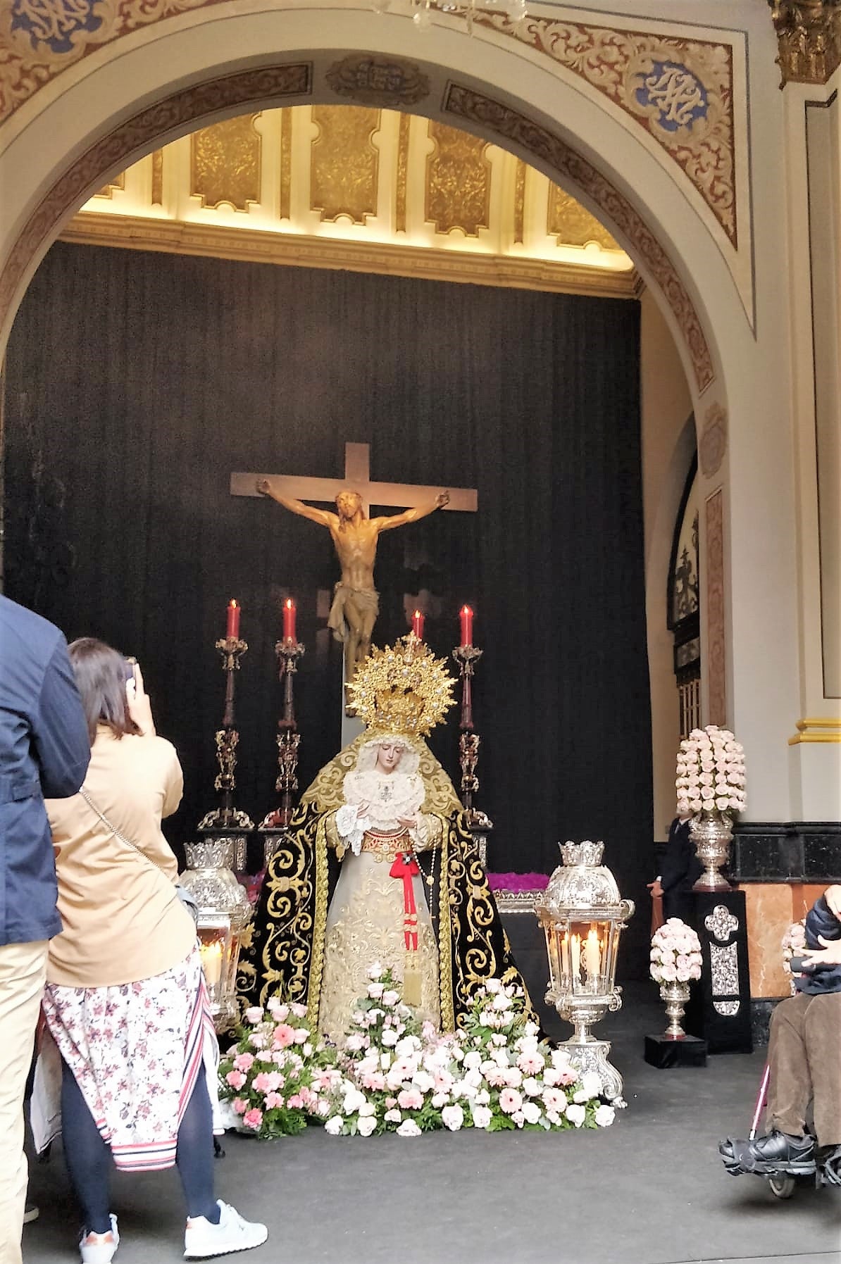 La Virgen de los Dolores de Expiración a pie de calle La Virgen de los Dolores de Expiración a pie de calle