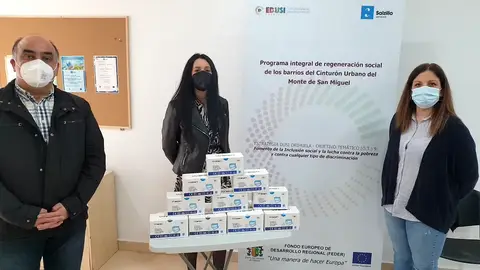 Las mascarillas que hemos donado forman parte del stock que tenemos en Emergencias y se han repartido a este colectivo que se encuentra en riesgo de exclusión social donacion