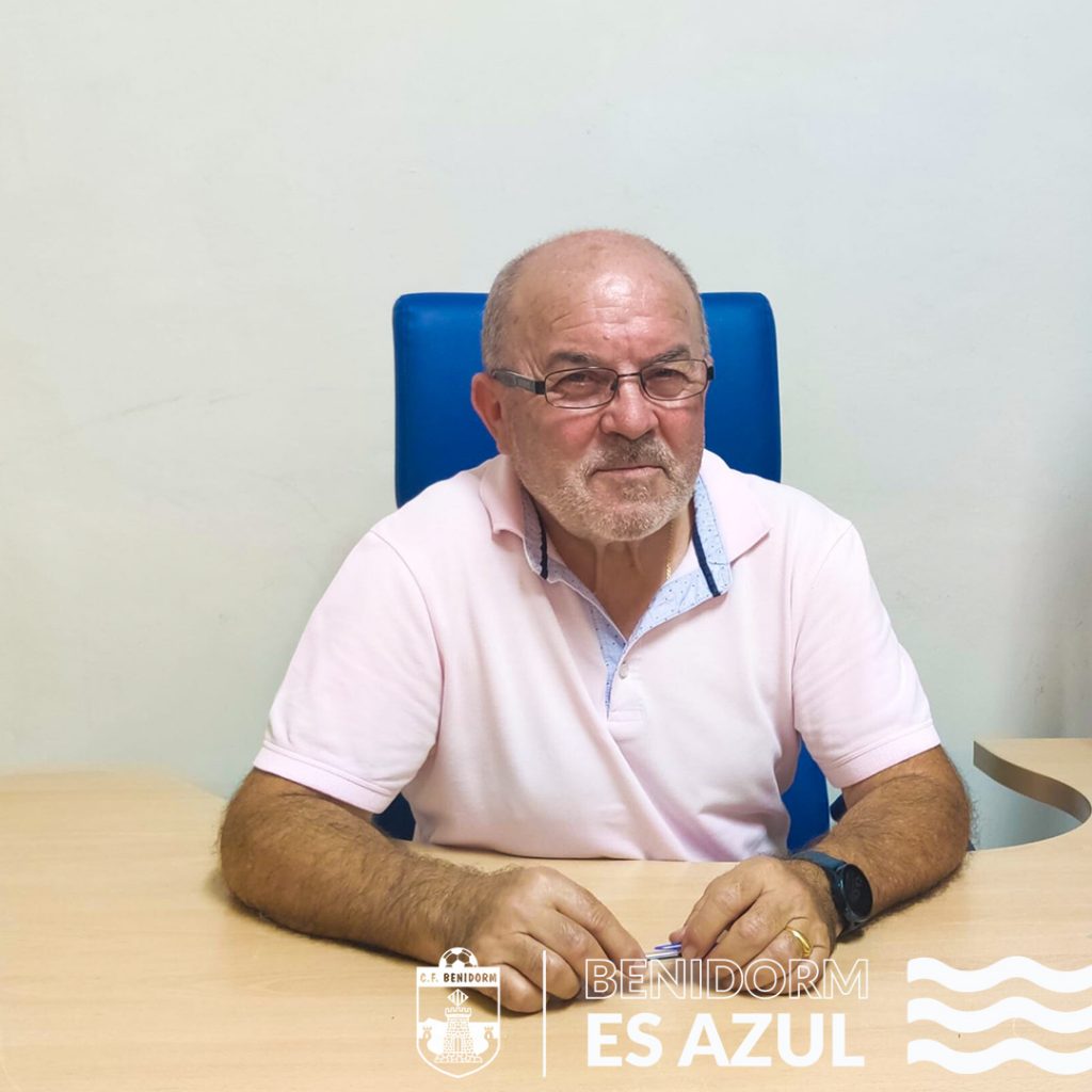 José Santiago López: "No es cierto que Miguel Rísquez haya invertido un sólo euro en el C.F. Benidorm" José Santiago López: "No es cierto que Miguel Rísquez haya invertido un sólo euro en el C.F. Benidorm"