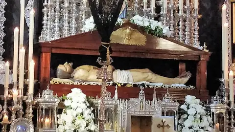 La Cofradía del Sepulcro en la Abadía de Císter Viernes Santo