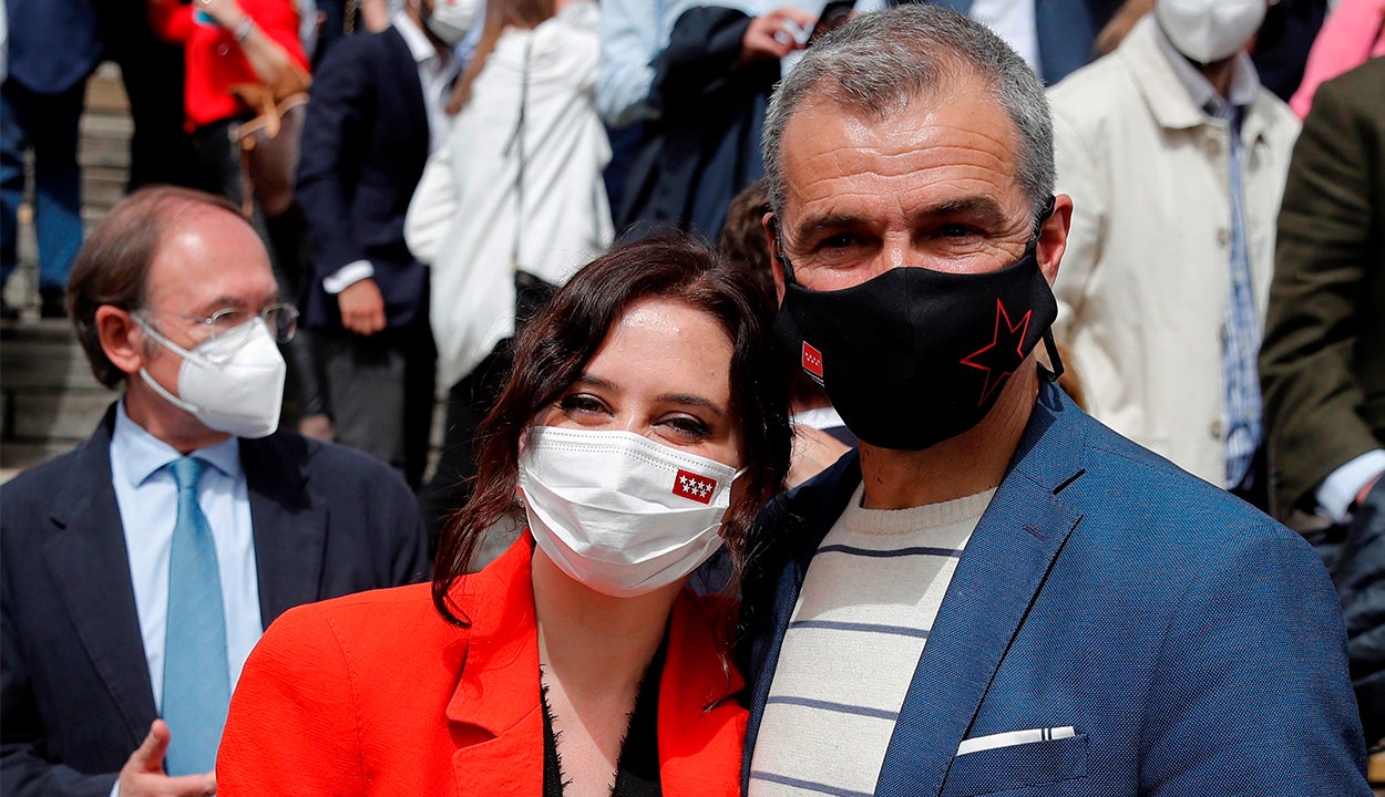 El PSOE denuncia ante la Junta Electoral la candidatura del PP por incluir a Toni Cantó, empadronado fuera de tiempo El PSOE denuncia ante la Junta Electoral la candidatura del PP por incluir a Toni Cantó, empadronado fuera de tiempo