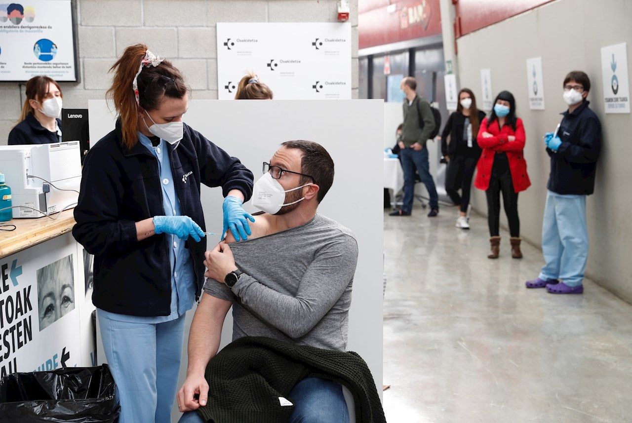 Aumentan los casos de coronavirus pero baja la presión hospitalaria en una jornada sin fallecidos Aumentan los casos de coronavirus pero baja la presión hospitalaria en una jornada sin fallecidos